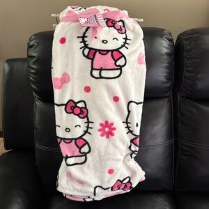 Hello Kitty Throw Blanket